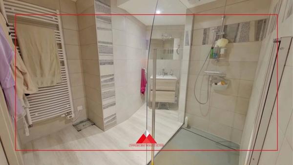 Appartement de plain pied avec annexes