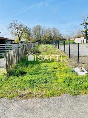 Terrain borné, constructible et non viabilisé