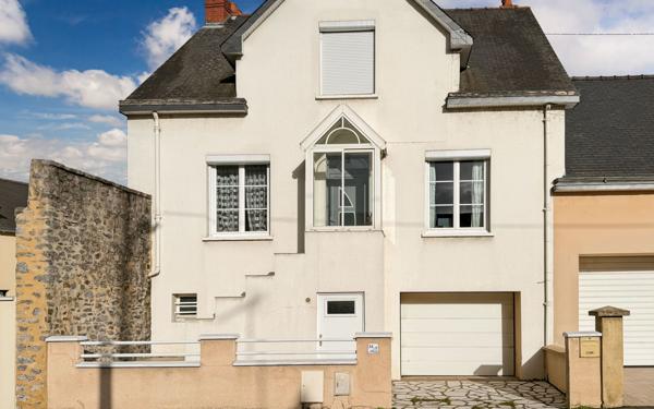 Maison à vendre    4 pièces • 85,72 m2 Laval