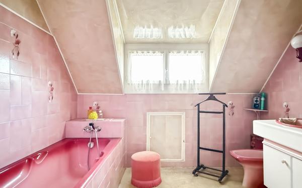 Maison à vendre    4 pièces • 85,72 m2 Laval