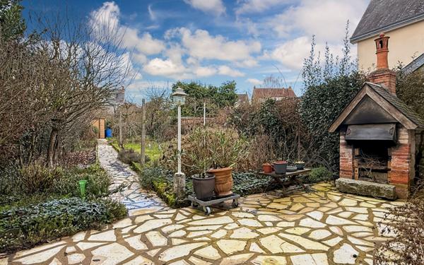 Maison à vendre    4 pièces • 85,72 m2 Laval