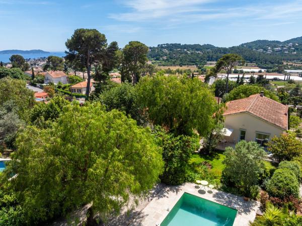 Vente Maison de luxe Carqueiranne 6 Pièces 193 m²