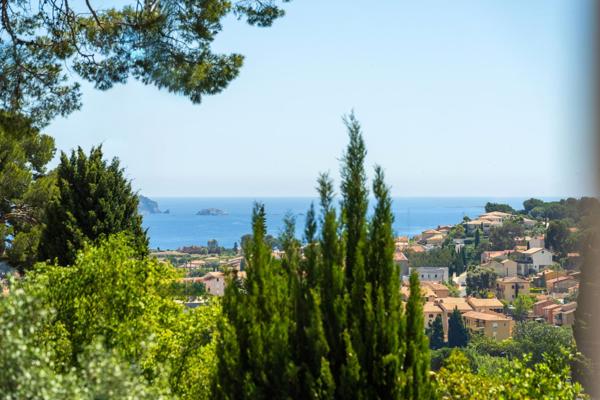 Vente Maison de luxe Carqueiranne 6 Pièces 193 m²