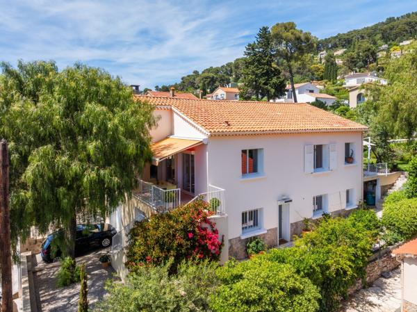 Vente Maison de luxe Carqueiranne 6 Pièces 193 m²