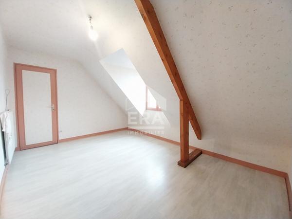 MAISON A VENDRE T6 - BLOIS SORTIE N/O - 5 CHBS, GARAGE, GRENIER AMENAGEABLE