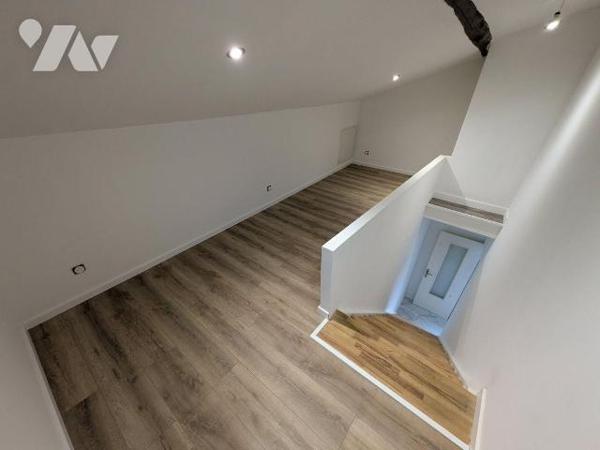 DEUXVILLE 


Cette maison en copropriété (2 propriétaires) se compose d'une entrée indépenda...