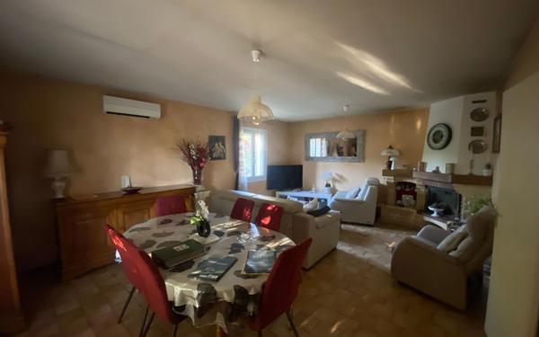 Maison à vendre    4 pièces •  Mallemort