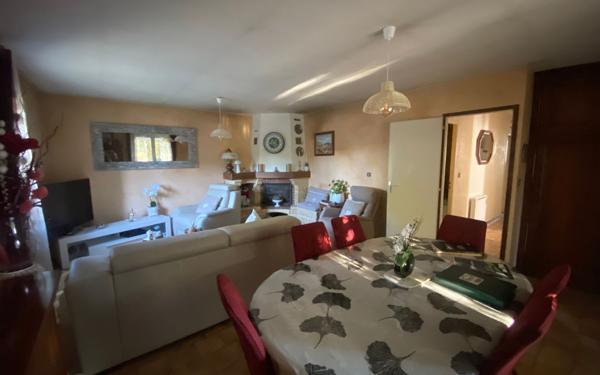 Maison à vendre    4 pièces •  Mallemort