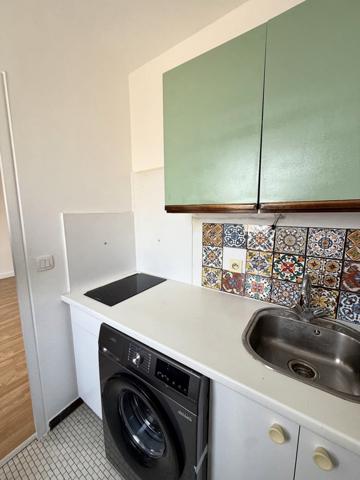 Studio exposé plein sud avec une vue entièrement dégagée