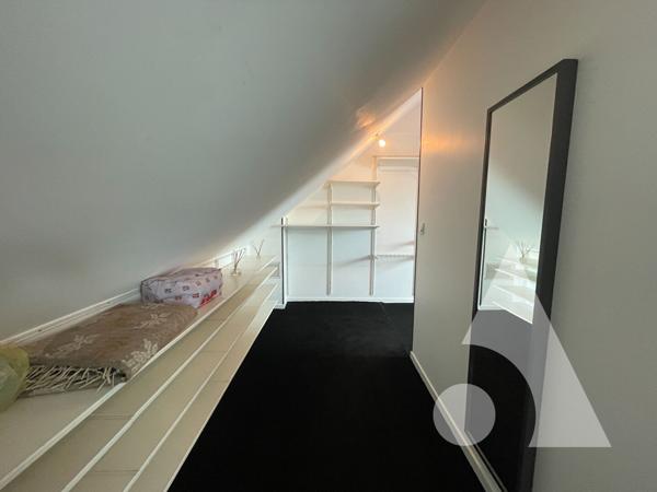 Maison 6 pièces 220.71 m2