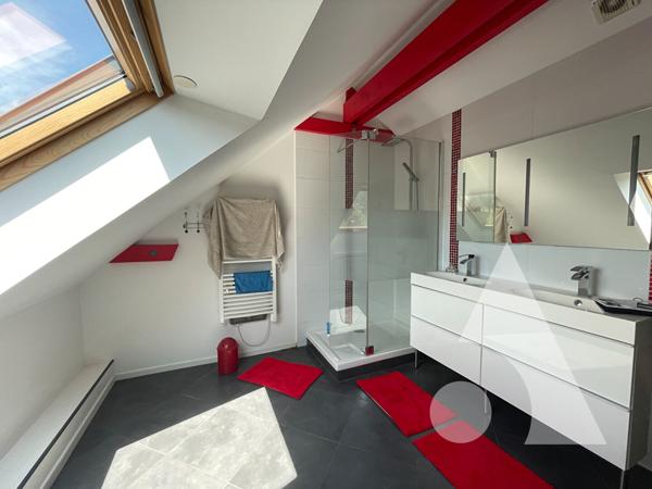 Maison 6 pièces 220.71 m2