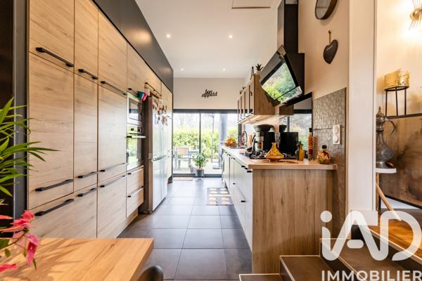 Maison à vendre 5 pièces 110 m² Artigues-près-Bordeaux