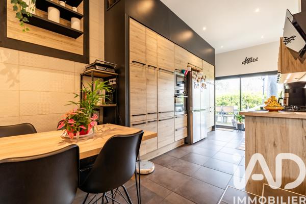 Maison à vendre 5 pièces 110 m² Artigues-près-Bordeaux