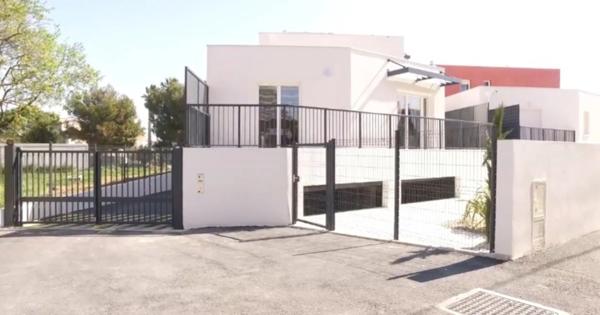 Appartement T3 Duplex avec terrasse & parkings – Sauvian