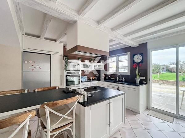 Maison familiale de 235m2 env. - 5 chambre-double garage