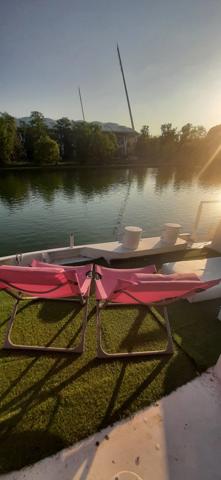 Coup de cœur : Péniche d’habitation tout confort – Votre futur cocon sur l'eau