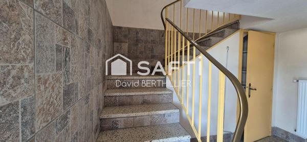 Maison classé C à Saint Denis Les Bourg proche de la gare