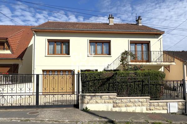 MAISON À VENDRE DE 5 PIÈCES DE 125,00 M²