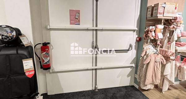 Location Local commercial 6 pièces 540 m² - Mably 42300
