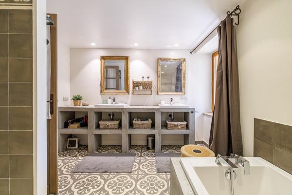 Vente Bastide Nice 5 Pièces 230 m²