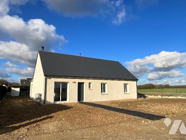 Maison contemporaine 2022 avec sous-sol complet – Saunay (37110)