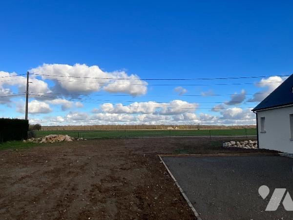 Maison contemporaine 2022 avec sous-sol complet – Saunay (37110)