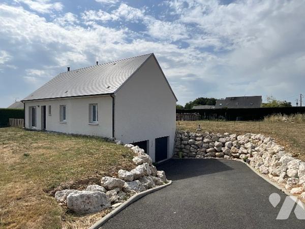 Maison contemporaine 2022 avec sous-sol complet – Saunay (37110)