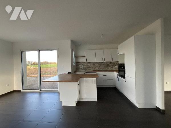 Maison contemporaine 2022 avec sous-sol complet – Saunay (37110)