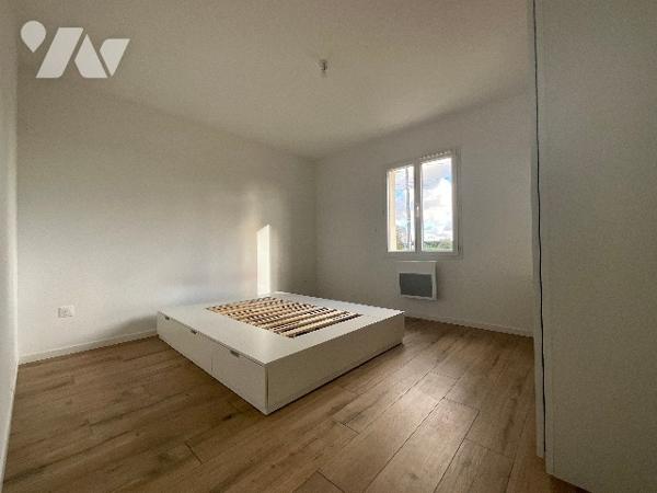 Maison contemporaine 2022 avec sous-sol complet – Saunay (37110)