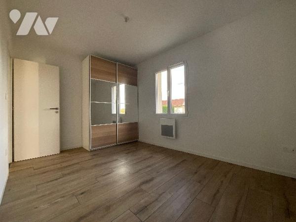 Maison contemporaine 2022 avec sous-sol complet – Saunay (37110)