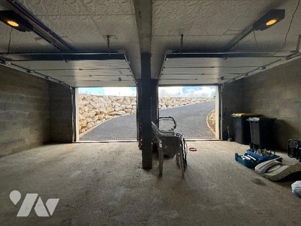 Maison contemporaine 2022 avec sous-sol complet – Saunay (37110)