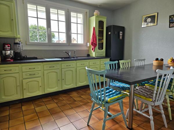 Maison à SAINT-GERMAIN-DU-CORBEIS, 61000 - 8 pièces 184m²