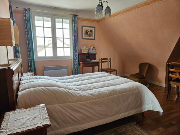 Maison à SAINT-GERMAIN-DU-CORBEIS, 61000 - 8 pièces 184m²