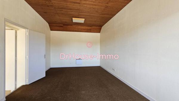 Immeuble à vendre 15 pièces de 366 m²