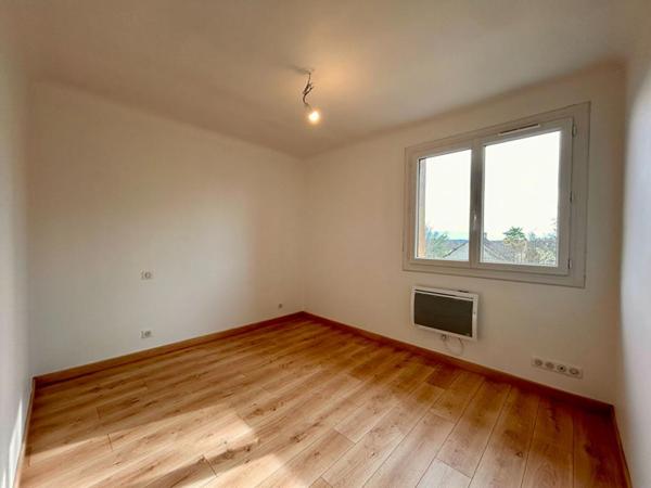 A VENDRE maison type 6, 143m², secteur CHAMPCEVINEL 24750