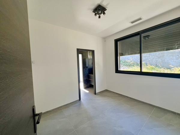 Beaucaire (30300) Villa Contemporaine de 2024 - Vue Panoramique exceptionnelle