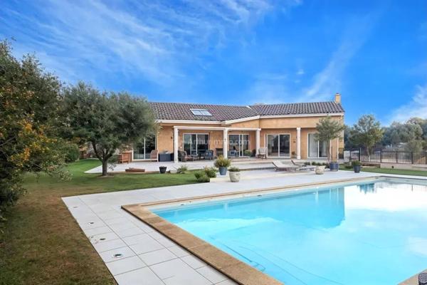 Vente Maison 6 pièces 167 m2 à Castelnau-de-Lévis