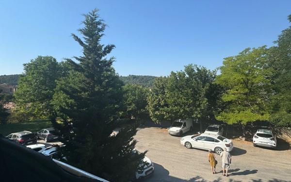 Appartement à louer    4 pièces •  Riez