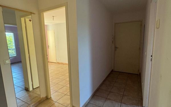 Appartement à louer    4 pièces •  Riez