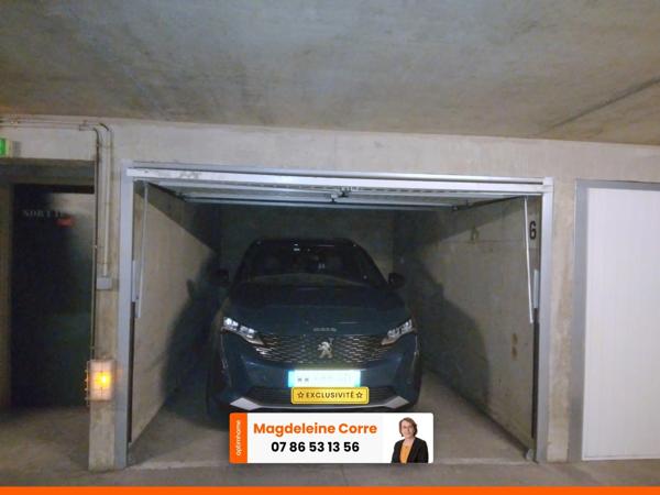 Deux boxes fermés dans résidence récente