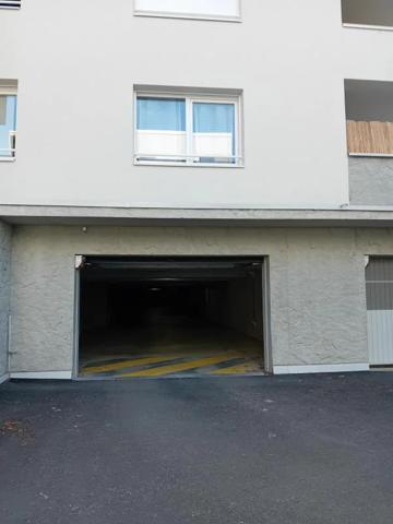 Parking / Box à louer à Chambéry (73000)
