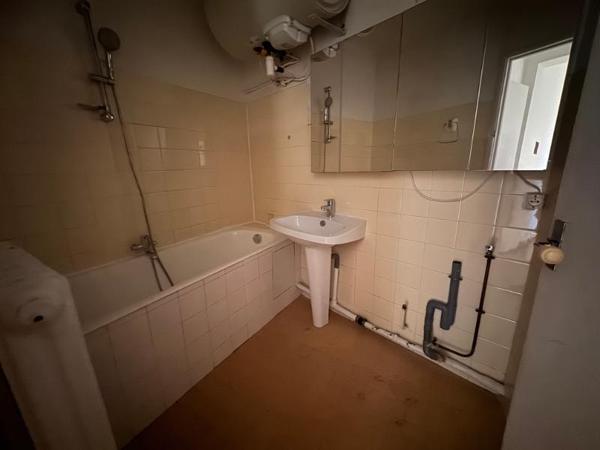 Appartement Marseille T3 pièce(s) 65 m2 quartier Longchamp