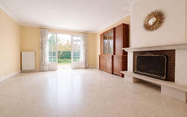 Maison à vendre    5 pièces • 120 m2 Rambouillet