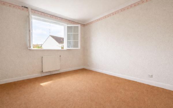 Maison à vendre    5 pièces • 120 m2 Rambouillet