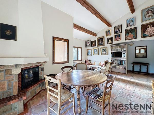 Maison de charme au coeur d'une oliveraie, calme absolu et panorama d'exception