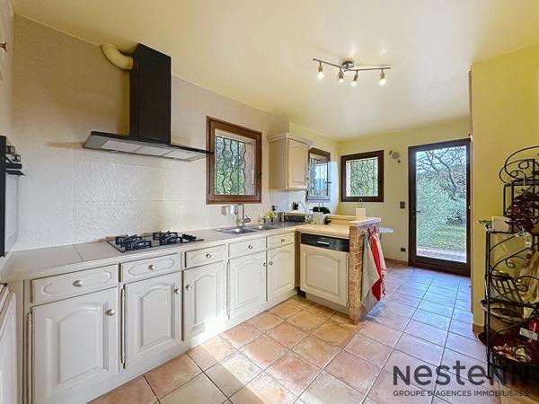 Maison de charme au coeur d'une oliveraie, calme absolu et panorama d'exception