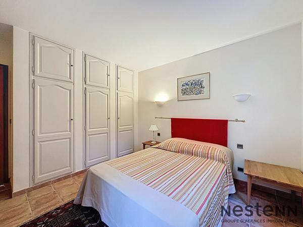 Maison de charme au coeur d'une oliveraie, calme absolu et panorama d'exception