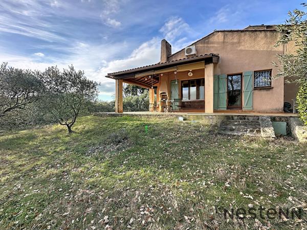 Maison de charme au coeur d'une oliveraie, calme absolu et panorama d'exception