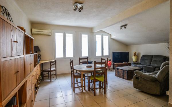 Maison à vendre    2 pièces •  Courthézon