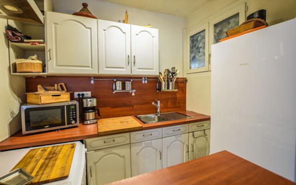 Maison à vendre    2 pièces •  Courthézon